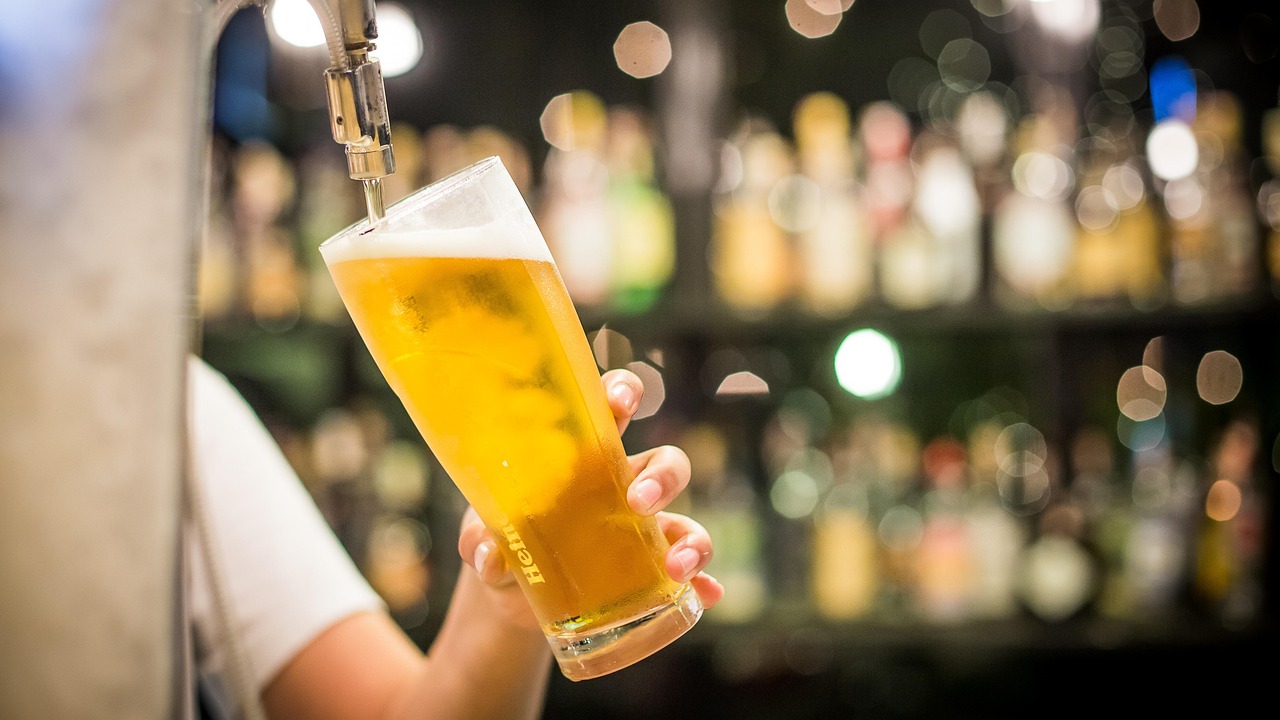 Frisch gezapftes Bier